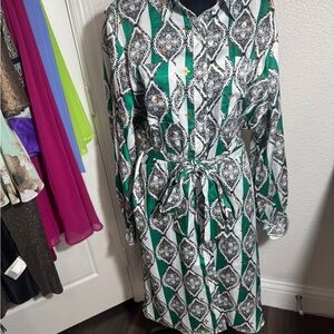 Chic Green and Black Geometric Long Sleeve Dress